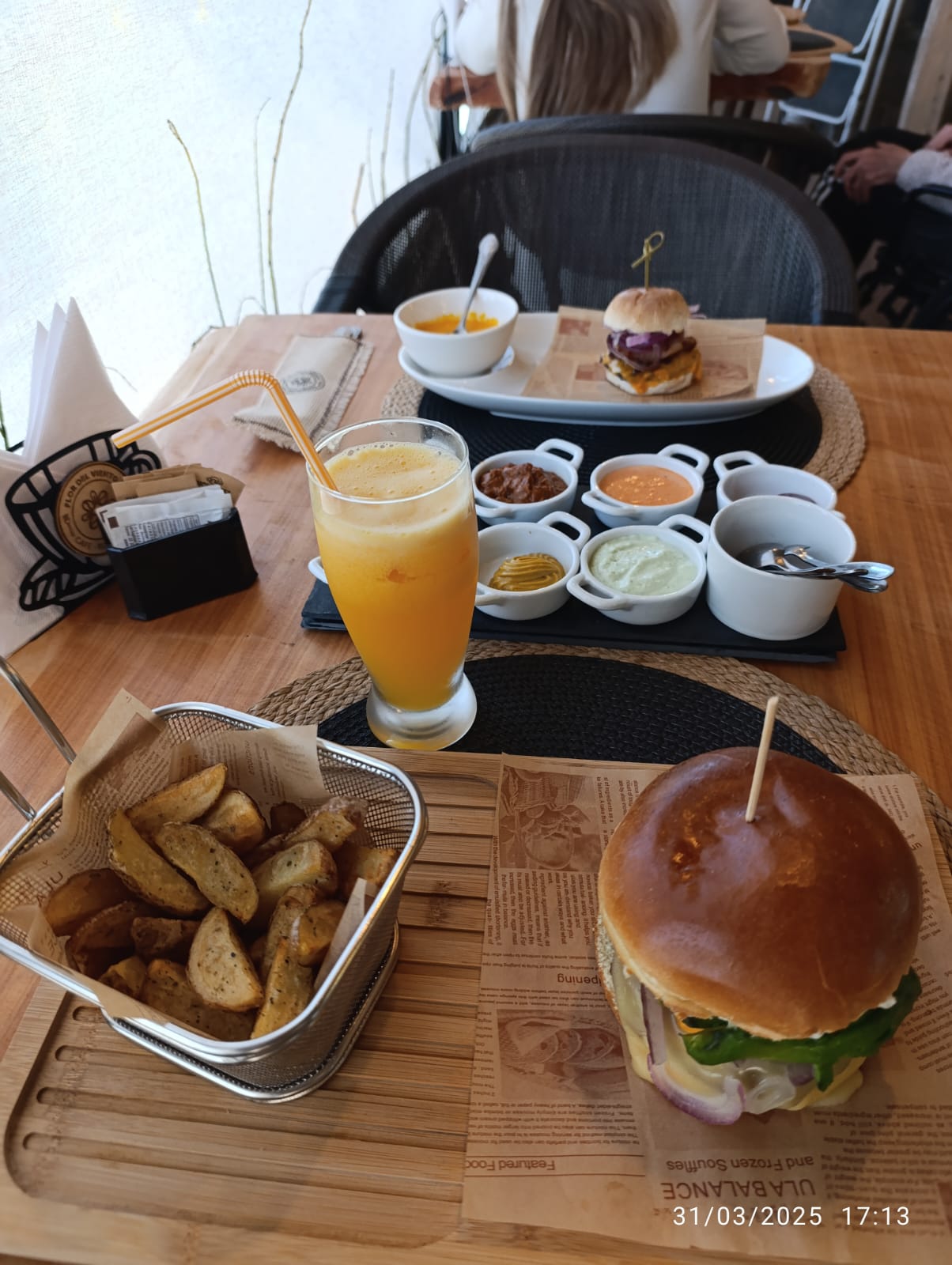 Hamburguesa con papas